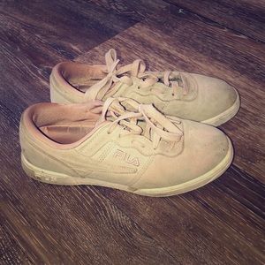 Good condition pink Fila sized 7 shoe